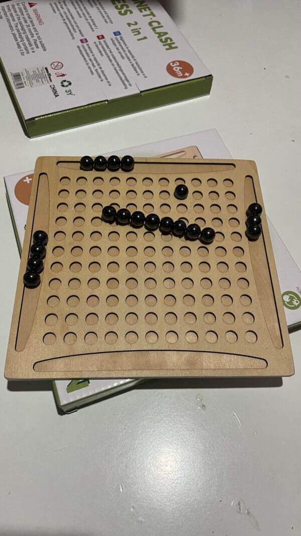 ⁦Magnet clash chess 2in1⁩ - الصورة ⁦5⁩
